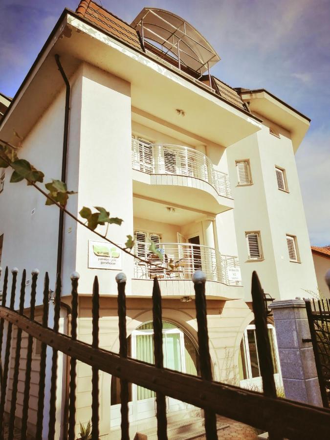 Guesthouse Jelic Teslić Buitenkant foto